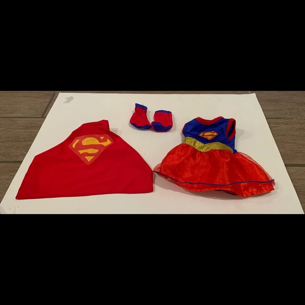 Supergirl costume for doll‎